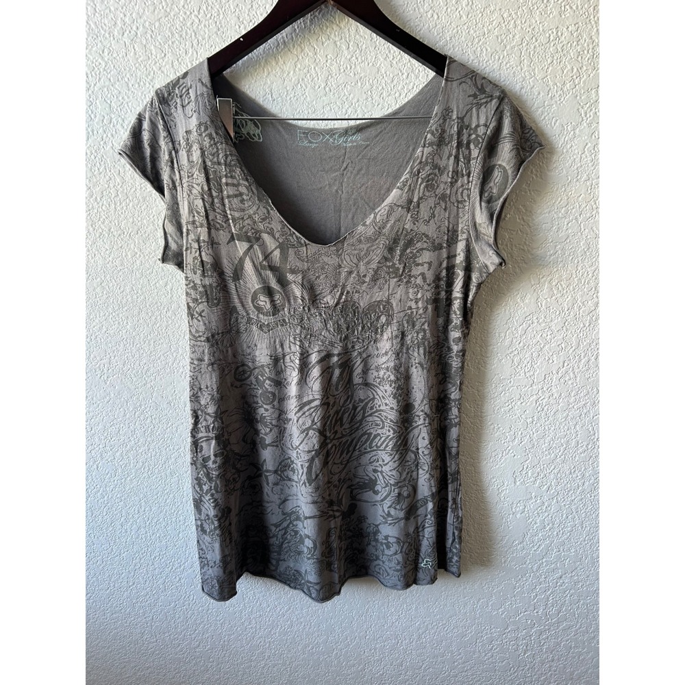 Fox Girls Graphic T Shirt V Neck All Over Print Large Y2K Grudge Punk - Picture 3 of 9